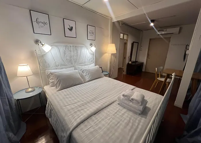 3 Bedrooms 2 Bathroom's *