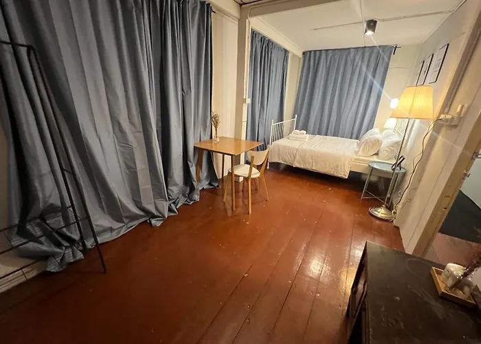 Villa 3 Bedrooms 2 Bathroom's
