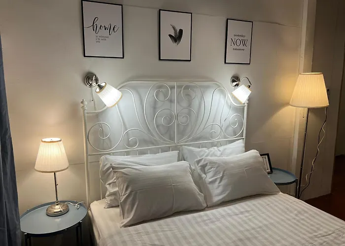 3 Bedrooms 2 Bathroom's