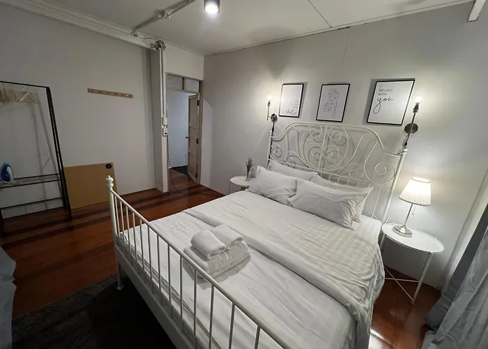 3 Bedrooms 2 Bathroom's
