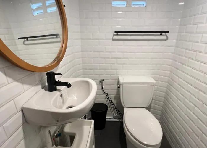 3 Bedrooms 2 Bathroom's Villa Bangkok